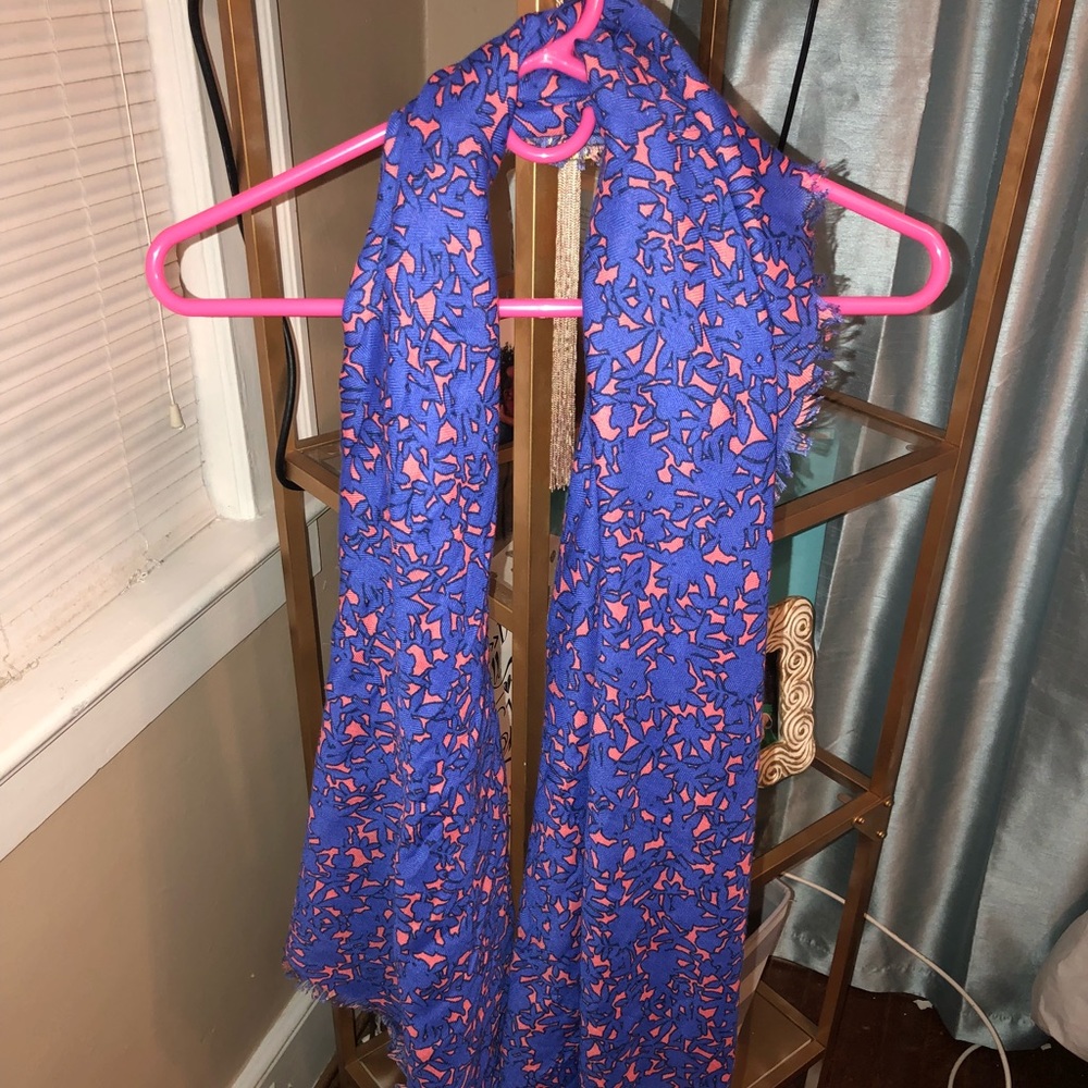 Printed scarf!